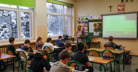 Religia zostaje w szkołach. Ministerstwo stawia warunki
