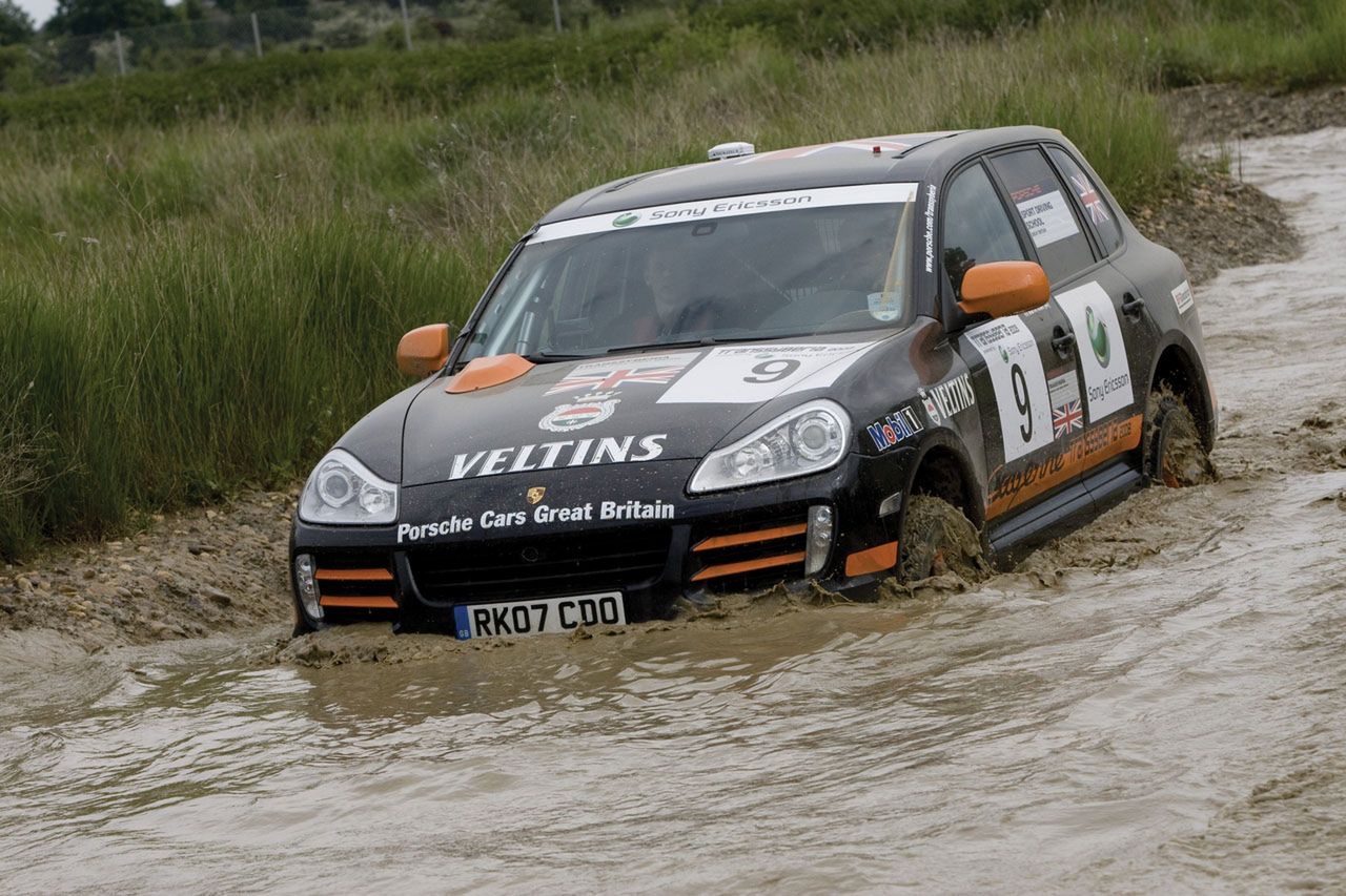 Porsche Cayenne (fot. carpictures.com)