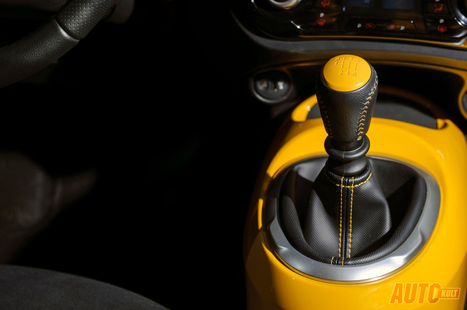 Nissan Juke 1,2 DIG-T Acenta - test [galeria zdjęć] 18