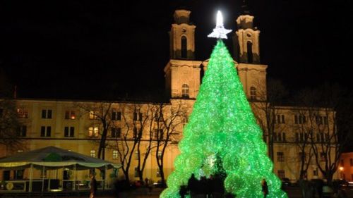 Zgadniecie, z czego wykonana jest ta choinka? 1