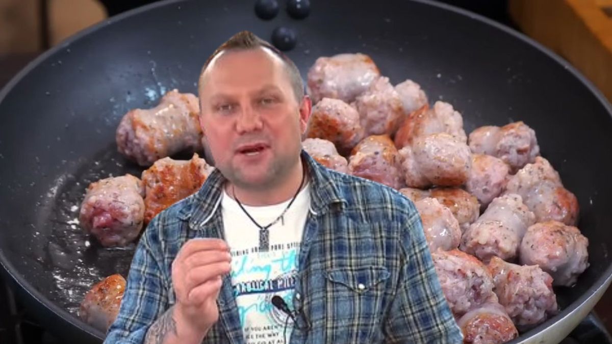 Strzelczyk robi obłędną białą kiełbasę. Rodzina nie będzie chciała jeść nic innego w Wielkanoc (Fot. YouTube/@ODDASZFARTUCHA)