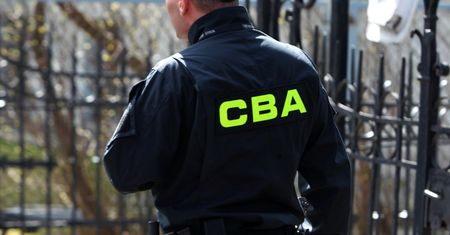 Ujawnił poufne dane? Warszawski urzędnik zatrzymany przez CBA