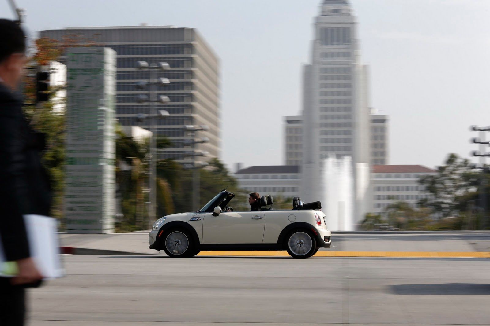 Galeria Mini jako celebracja sprzedaży półmilionowego egzemplarza w USA 95