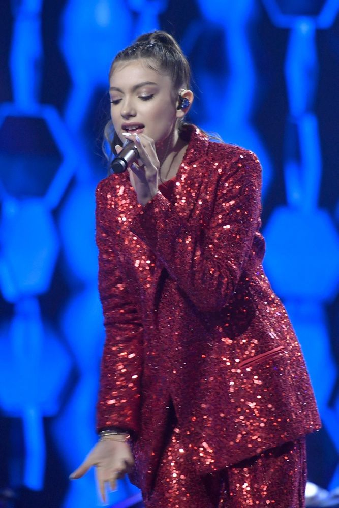 Viki Gabor na planie finału Szansy na sukces, podczas której wyłoniono reprezentantkę Polski na Eurowizji Junior 2020, Alicję Tracz