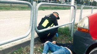 Warszawa: 24-latek pobił czterech mężczyzn. Okazało się, że przedawkował