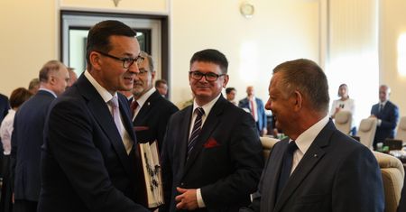 Banaś kontra PiS. Polityk partii Kaczyńskiego udzielił rady szefowi NIK