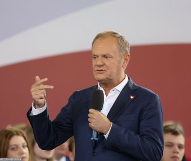 "Nauczyciele nie są szczęśliwi". Tusk dosadnie o podwyżkach