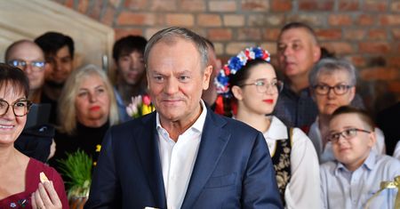 Tusk o Kaczyńskim. "Jak go nie kochać"