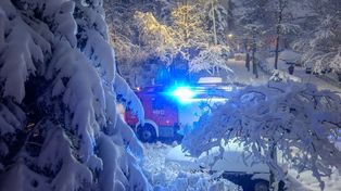 Jasło: Śnieżny kataklizm w regionie. Miasto wygląda bajkowo, ale nie wszystkich to cieszy