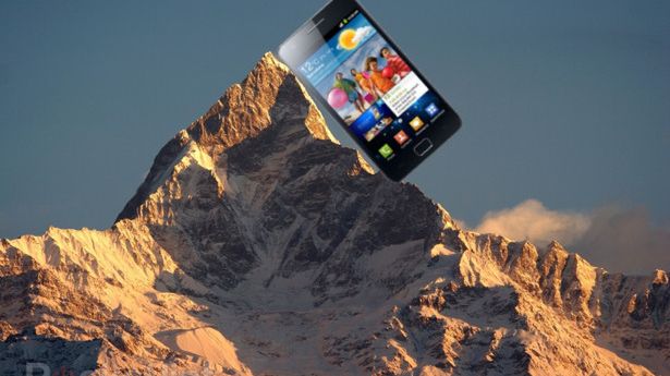 Galaxy S II na szczycie świata. Dosłownie 1
