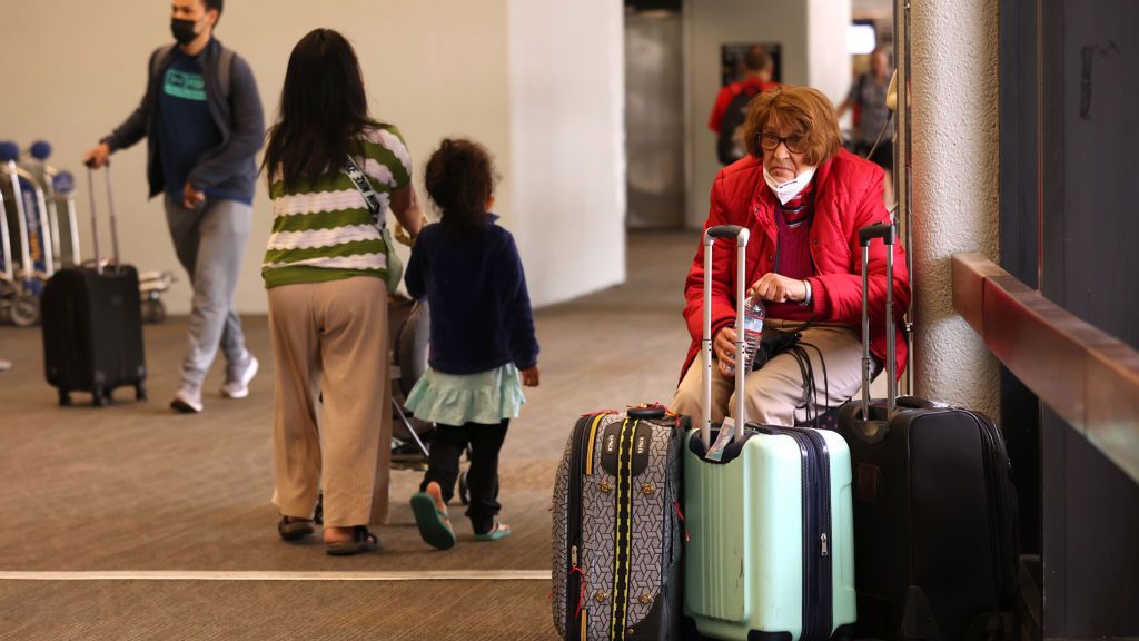 Dr Dzieciątkowski ostrzega, że koronawirus wciąż jest dla nas zagrożeniem