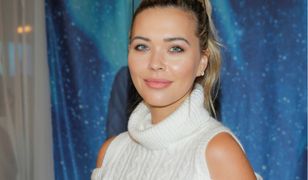 Sandra Kubicka musiała uważać. Wybrała niebezpieczny dekolt