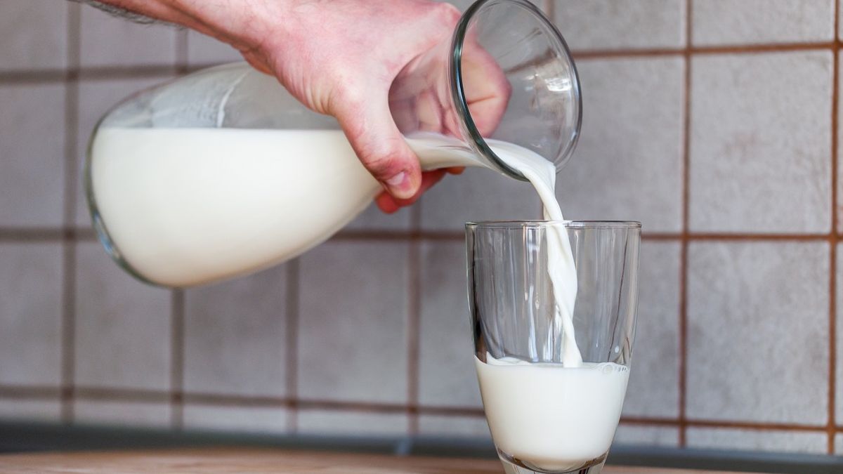 Lubisz mleko? Oto jak faktycznie działa na twój organizm