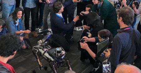 Nowy dom dla robo-zwierzyńca - SoftBank przejmuje Boston Dynamics od Google