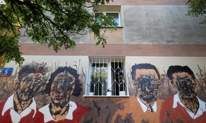 Wandale zniszczyli mural upamiętniający bohaterów powstania. Policja szuka sprawców