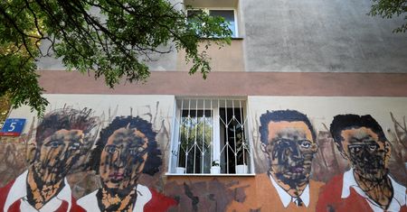 Wandale zniszczyli mural upamiętniający bohaterów powstania. Policja szuka sprawców
