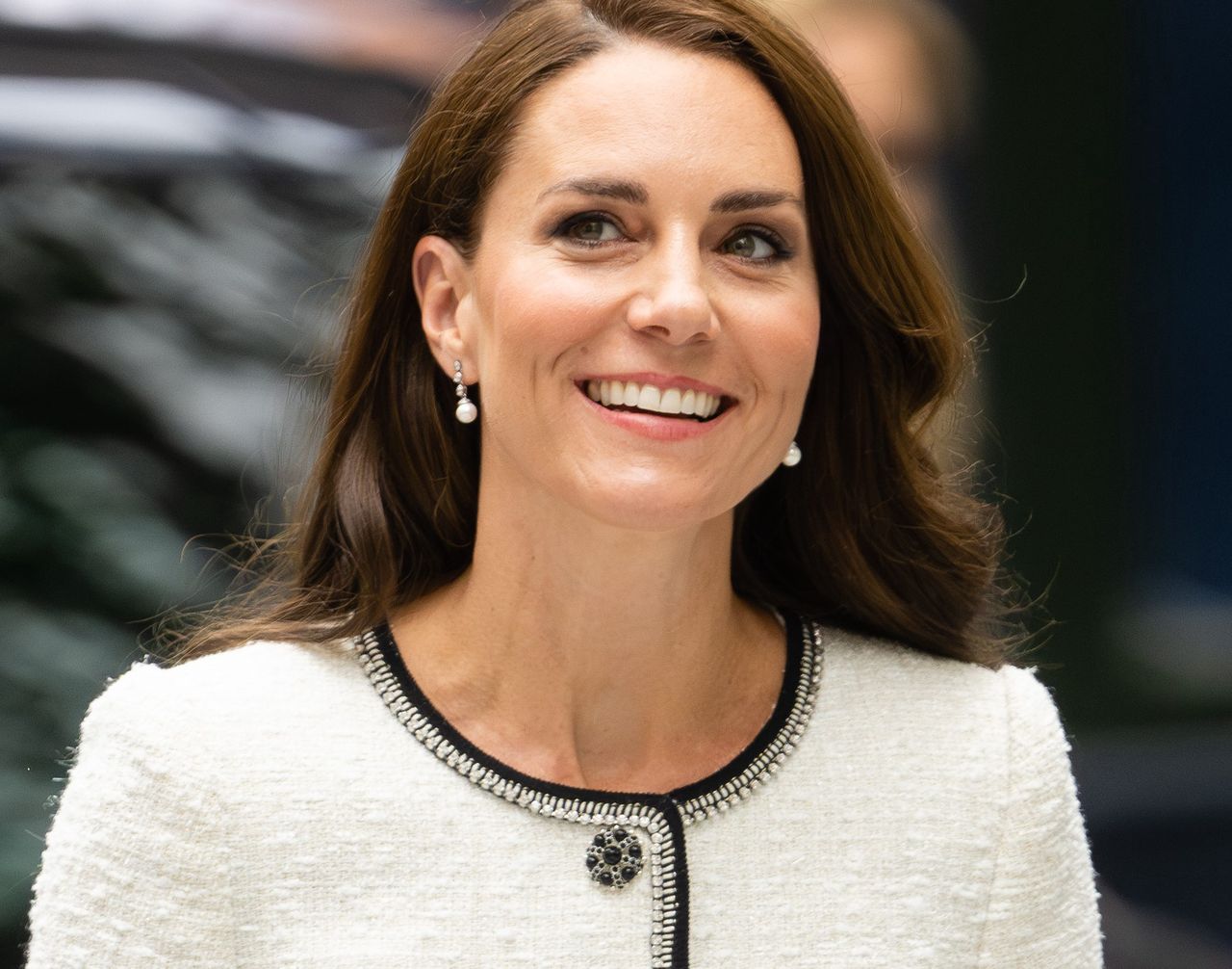 Księżna Kate często nosi czółenka na koturnie 