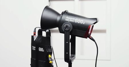 Aputure LS 600d - niewielka lampa o dużej mocy