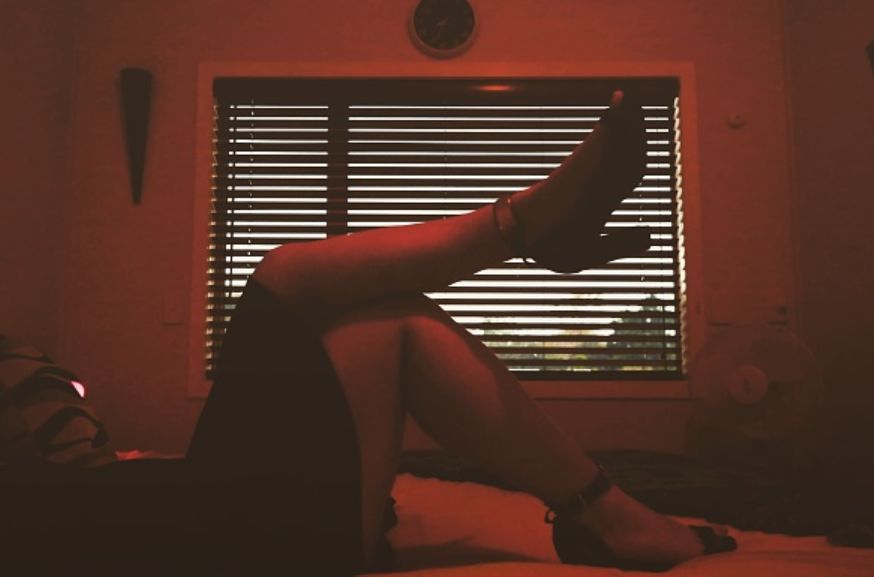 Pozycje dla osób puszystych niewiele różnią się od dobrze znanych nam pozycji seksualnych. W tym wypadku partnerzy seksualni zazwyczaj decydują się na pozycje w pełni komfortowe. 