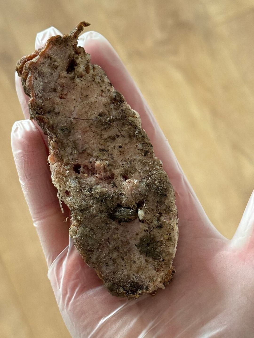 Kiełbasa z gwoździami