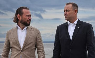 Stanowski krytykowany za rozmowę z Nawrockim. "Czytam, jaki to wstyd zrobić wywiad z prezydentem"