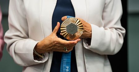 Uszkodzone medale olimpijskie. Mennica Francuska zabrała głos
