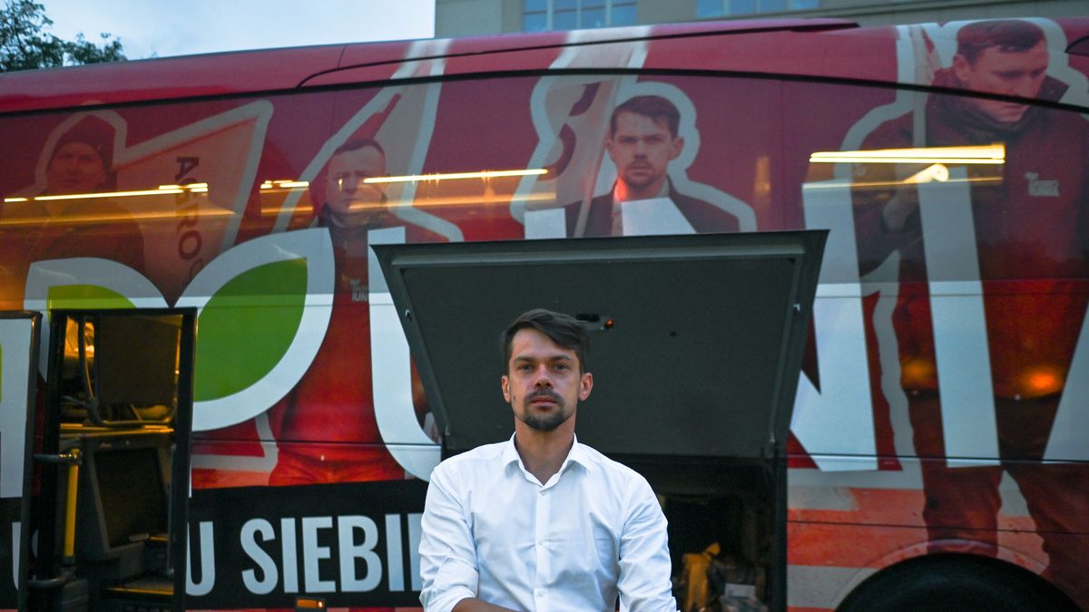 Michal Kolodziejczak, leader of AGROunion conservative agrarianist political movement in Poland, arrives for a meeting with his supporters at Krakow's Avangarda restaurant.
On Saturday, August 27, 2022, in Krakow, Lesser Poland Voivodeship, Poland. (Photo by Artur Widak/NurPhoto via Getty Images)