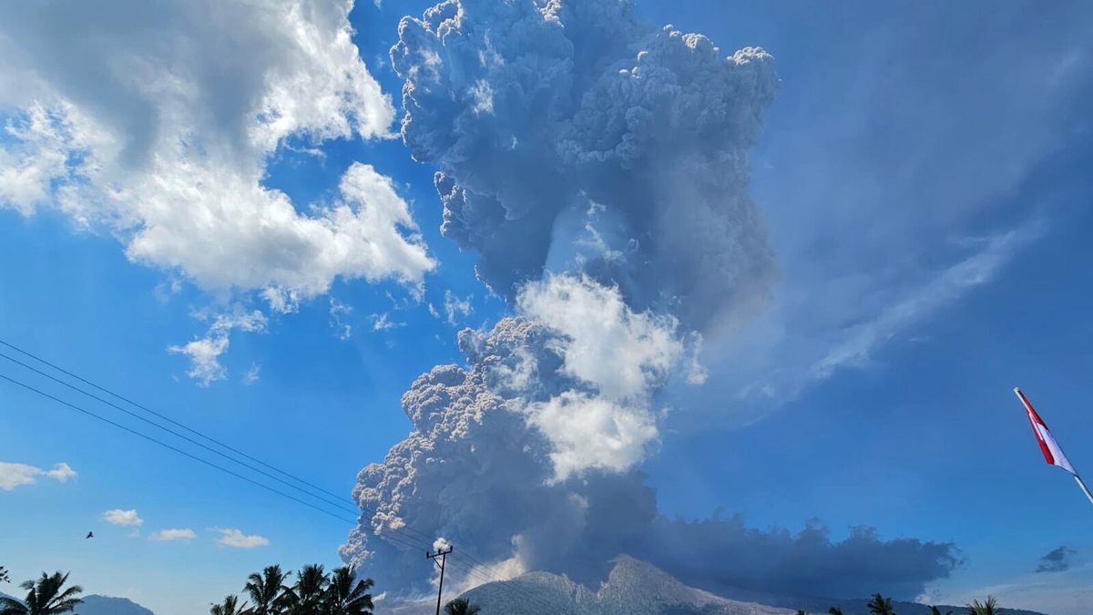 Erupcja wulkanu w Indonezji miała miejsce w dniu 7 lipca