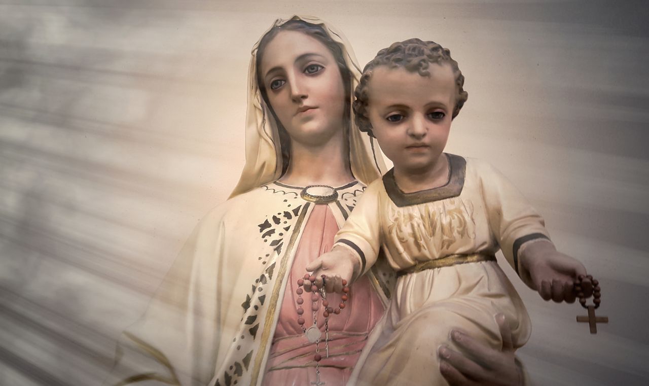 Maryja to "bogini chrześcijańska"? Biblista o kulcie matki Jezusa