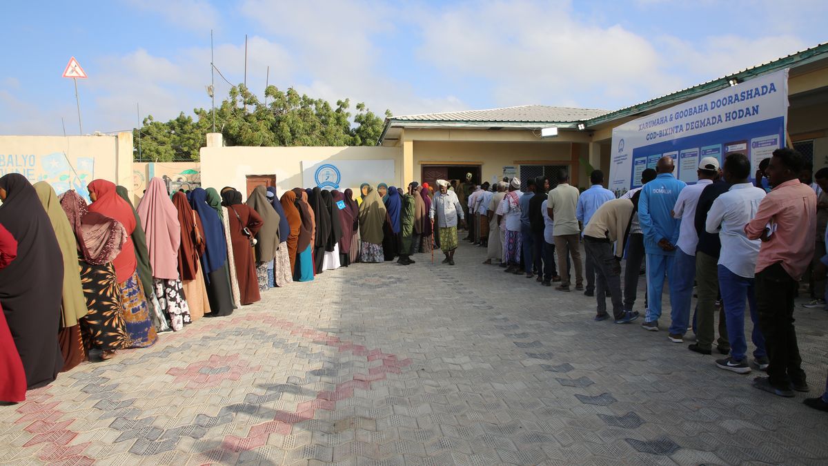 Somalis vote directly in local elections for first time since 1969
MOGADISHU, SOMALIA - DECEMBER 25: Residents cast ballots at polling stations as people in Mogadishu vote directly in local elections for the first time since 1969, marking a historic moment in the countryâs electoral process, in Mogadishu, Somalia, on December 25, 2025. (Photo by Abuukar Mohamed Muhidin/Anadolu via Getty Images)
Anadolu
historic election, local elections, citizens, december 2025, direct vote, polling stations