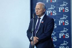 Lech Kołakowski zrezygnował z poselskiej pensji. Już wiadomo gdzie pracuje