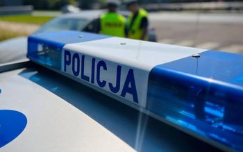 Napad na kantor w Łodzi. Sterroryzował 32-latkę, trwa obława