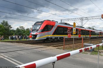 Opóźnione Pesy dla ŁKA. Przewoźnik musiał zmienić plany na lato