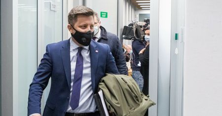 Szczepienia. Michał Dworczyk o kolejnym kroku milowym w szczepieniach