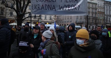Jadczak: Musisz być przeciwko "lex TVN". Inaczej politycy wejdą ci na głowę [OPINIA]
