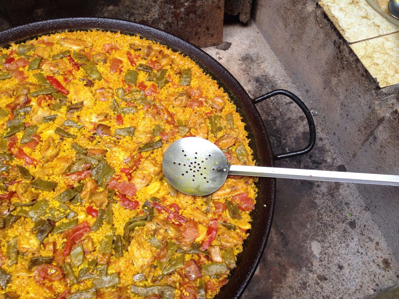 Paella valenciana