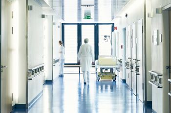 88-latka z Dolnego Śląska zmarła na korytarzu szpitalnego SOR-u. Czekała na lekarza