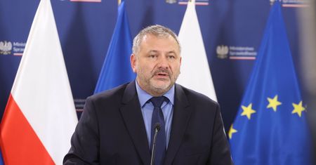 Tragedia w szkole w Ostrołęce. Szef MS zabrał głos