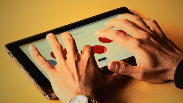 Niewidomi piszą na tabletach, czyli o elektronicznym alfabecie Braille'a słów kilka 1