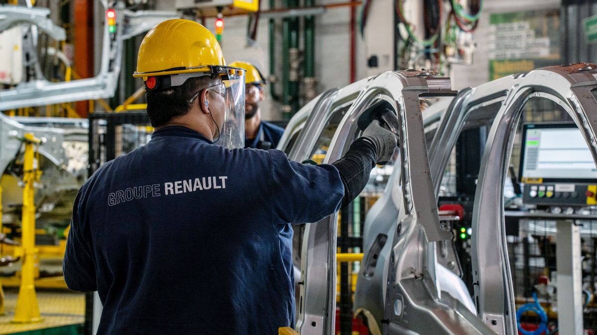A worker installs part of the frame of a Renault SA Kwid compact vehicle at the Renault-Sofasa Envigado Assembly Plant in Medellin, Colombia, Wednesday, April 2, 2025. After a $100 million investment to modernize the Envigado plant, Renault-Sofasa is launching the Kwid, manufactured in Colombia, to meet domestic market demand and export to 15 Latin American countries. Photographer: Edinson Arroyo/Bloomberg via Getty Images