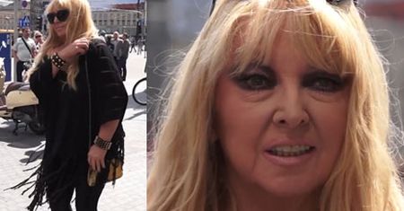 Rodowicz pozuje przed Dworcem Centralnym!