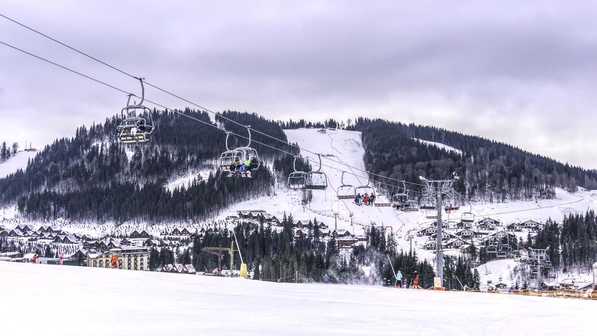 Zima i omikron powodują gwałtowny wzrost liczby zakażeń koronawirusem w wielu krajach 