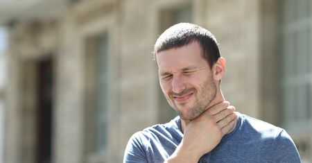 Masz chrypkę? To może być pierwszy objaw śmiertelnej choroby