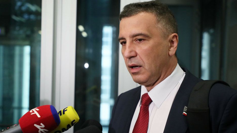 Lex Tvn na komisji sejmowejFot. Piotr Molecki/East News, Warszawa, 27.07.2021. Sejm.  Komisja Kultury i Srodkow Przekazu. Rozpatrzenie poprawek do projektow uchwal w sprawie sprawozdan z dzialalnosci Krajowej Rady Radiofonii i Telewizji oraz Rady Mediow Narodowych w 2020 r. Pierwsze czytanie poselskiego projektu ustawy o zmianie ustawy o radiofonii i telewizji.
N/z: posel Kukiz'15 Jaroslaw Sachajko.Piotr Molecki
