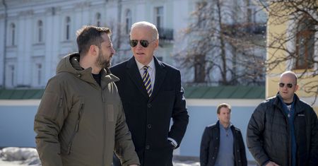 Biden opuszcza Kijów. Jedzie do Polski