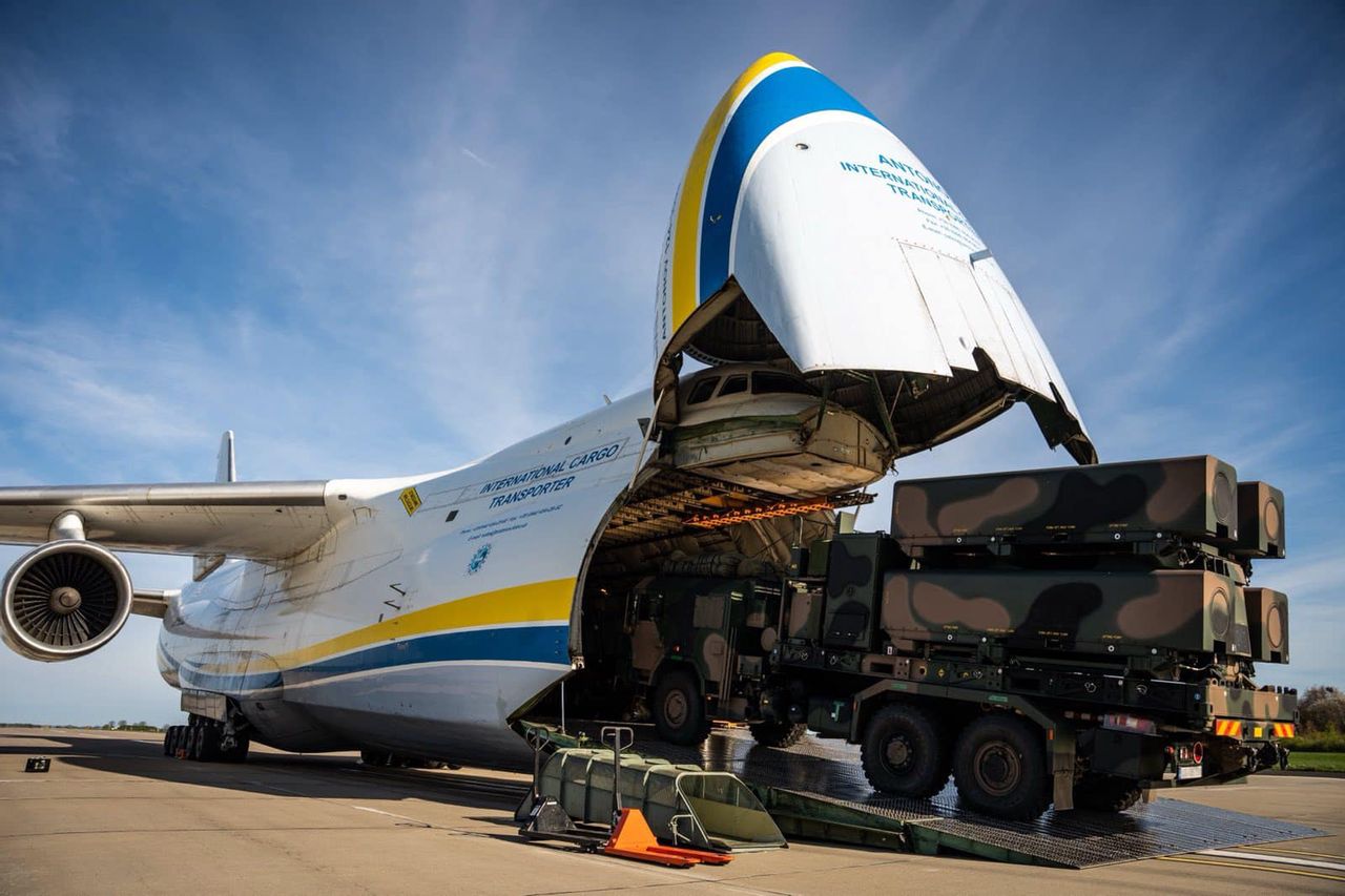 "Morskie Kły" na pokładzie An-124