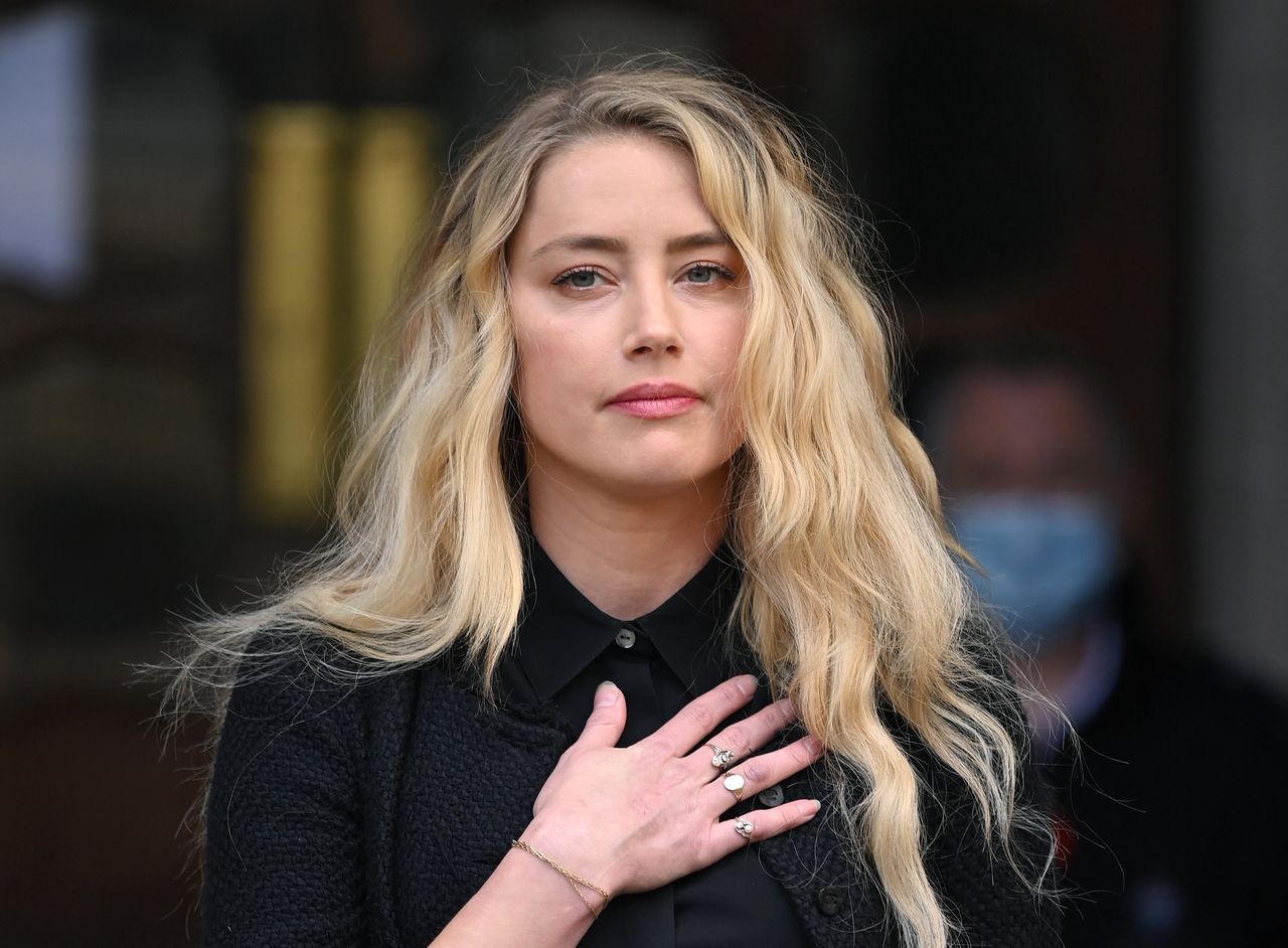 Amber Heard przed sądem (Getty Images) 