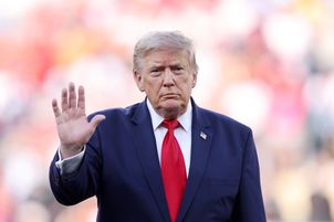 Kolejne uderzenie Trumpa. Doradcy ostrzegają go przed wojną handlową