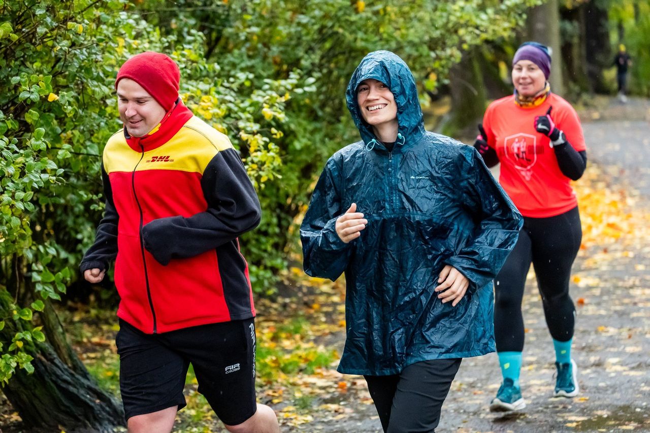 Bydgoszcz: Parkrun. Chłód i deszcz nie odstraszył amatorów biegania