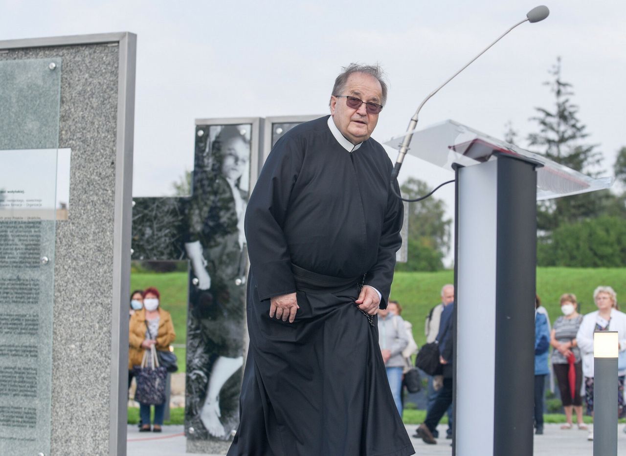 Piknik rodziny Radia Maryja. Ojciec Tadeusz Rydzyk ma dwóch patronów z rządu